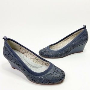 Betabrand All-Week Wedges (Graphite)